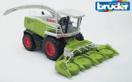  Zelený KOMBAJN CLAAS JAGUAR 900 na kukuřici